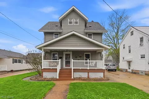 1642 10th St, Cuyahoga Falls, OH 44221