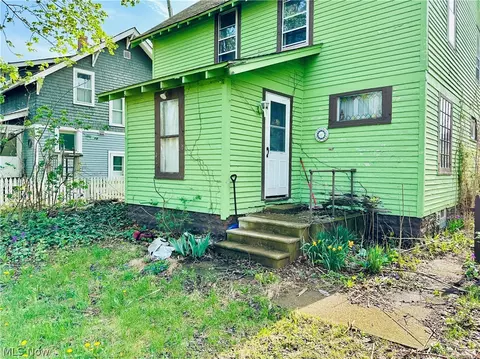 4721 Topper Ave, Ashtabula, OH 44004 photo 3