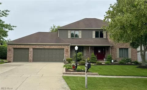 14666 Regency Dr, Strongsville, OH 44149