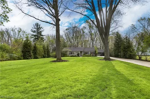 4499 Dover Center Rd, North Olmsted, OH 44070