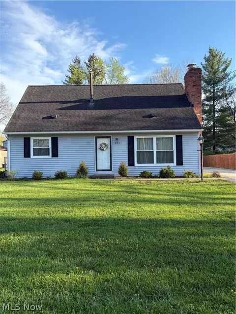 1802 Clearbrook Dr, Stow, OH 44224