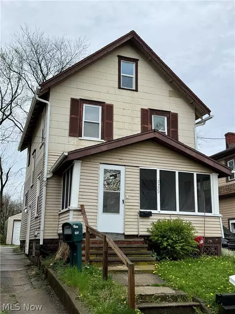 2229 25th St SW, Akron, OH 44314