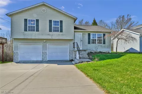 685 W Lake St, Ravenna, OH 44266