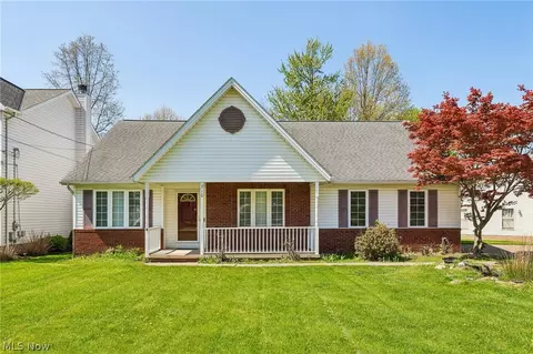 710 Erie Rd, Eastlake, OH 44095