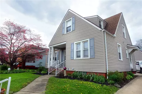 345 Roslyn Ave NW, Canton, OH 44708 photo 2