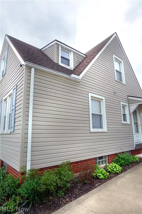 345 Roslyn Ave NW, Canton, OH 44708 photo 5