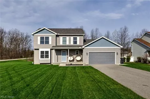 1254 Cross Dr, Austintown, OH 44515