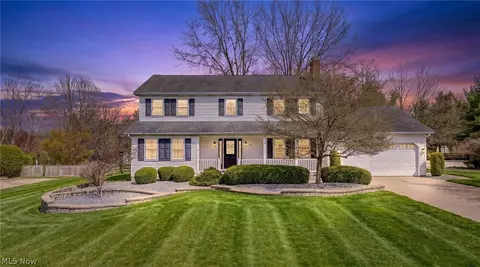 165 Valley Brook Blvd, Hinckley, OH 44233