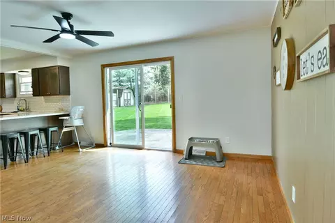 Living - 723 Glen Park Rd, Boardman, OH 44512 photo 2 of 5