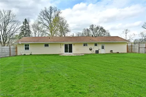 Exterior - 723 Glen Park Rd, Boardman, OH 44512 photo 4 of 5