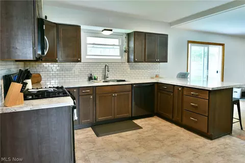 Kitchen - 723 Glen Park Rd, Boardman, OH 44512 photo 1 of 4