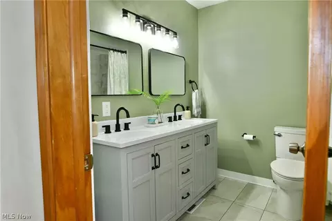 Bath - 723 Glen Park Rd, Boardman, OH 44512 photo 1 of 9
