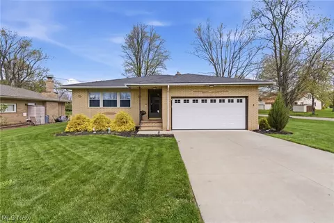 14580 Whitney Rd, Strongsville, OH 44136