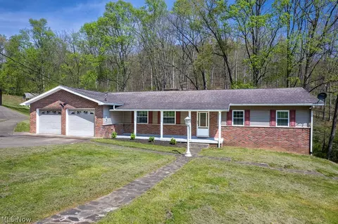 146 Graham Pl, Davisville, WV 26142