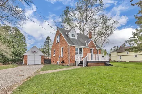 304 E Union St, Medina, OH 44256