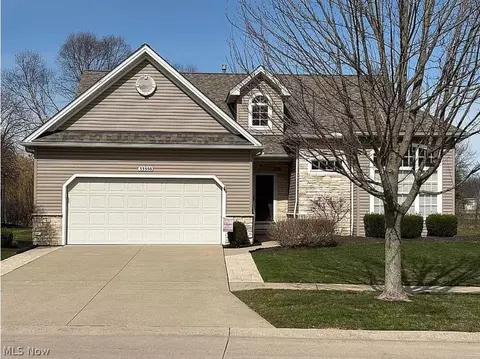 33550 Stream View Dr, Avon, OH 44011