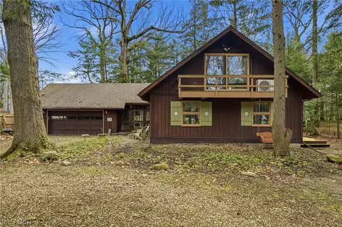 Exterior - 4706 Diane Dr, Ashtabula, OH 44004 photo 6 of 14