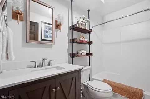 Bath - 4706 Diane Dr, Ashtabula, OH 44004 photo 1 of 5
