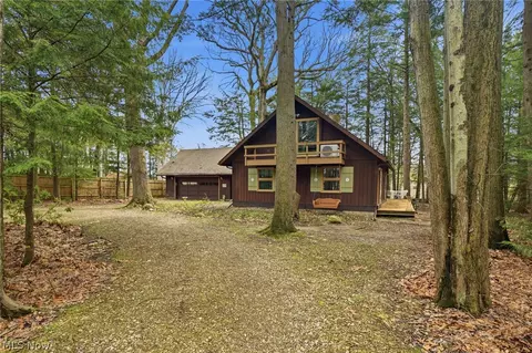 Exterior - 4706 Diane Dr, Ashtabula, OH 44004 photo 7 of 14