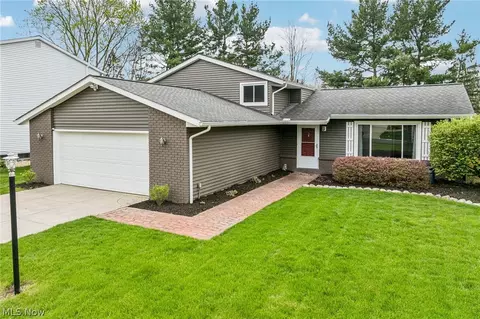 14281 Revere Cir, Middleburg Heights, OH 44130