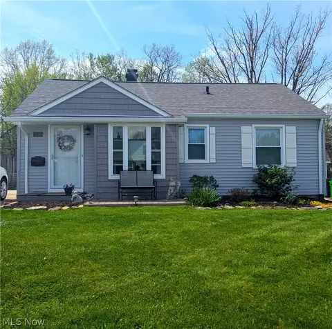 1140 Iroquois Ave, Mayfield Heights, OH 44124