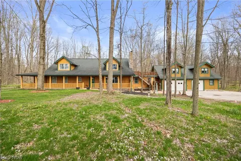 13719 Garfield Rd, Wakeman, OH 44889