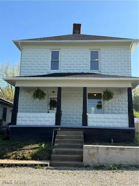 1229 Jackson St, Zanesville, OH 43701
