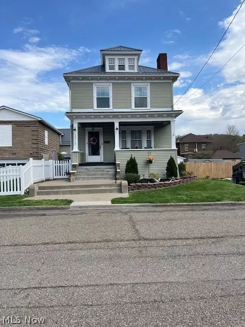 2010 Marianna St, Wellsburg, WV 26070