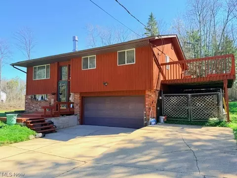 18221 Quinn Rd, Chagrin Falls, OH 44023