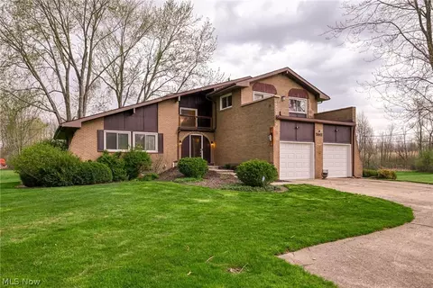 5941 Stow Rd, Hudson, OH 44236