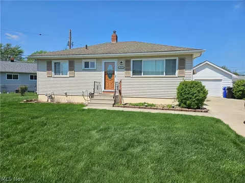 5770 Pemberton Dr, Brook Park, OH 44142