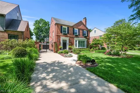 3616 Norwood Rd, Shaker Heights, OH 44122