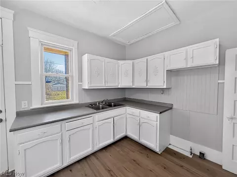 1850 E 32nd St, Lorain, OH 44055 photo 6