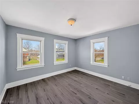 1850 E 32nd St, Lorain, OH 44055 photo 9