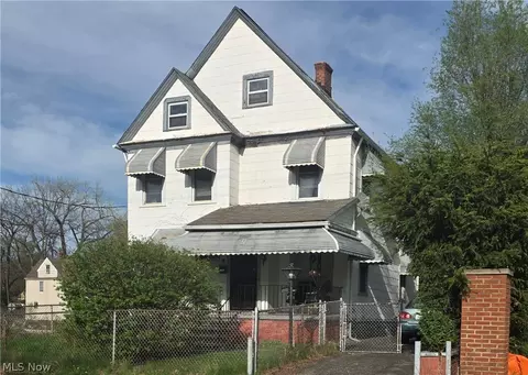 1661 E 93rd St, Cleveland, OH 44106