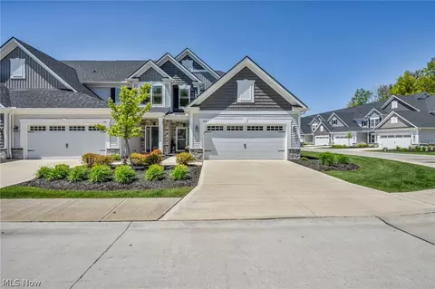 606 Monteforte Ct #43, Avon Lake, OH 44012