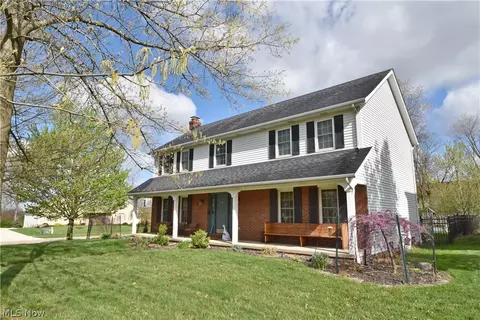 9540 Yvonne Dr, North Royalton, OH 44133