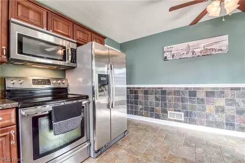 1731 Silver St, Wickliffe, OH 44092 photo 7