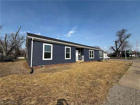 805 Lee St, Zanesville, OH 43701