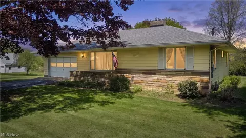 99 Greenridge Dr, Geneva, OH 44041