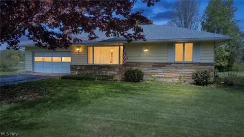 99 Greenridge Dr, Geneva, OH 44041