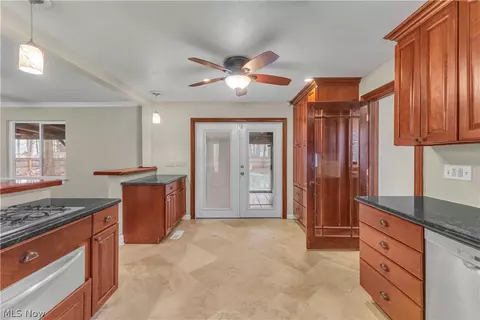 914 Garford Ave, Elyria, OH 44035 photo 11
