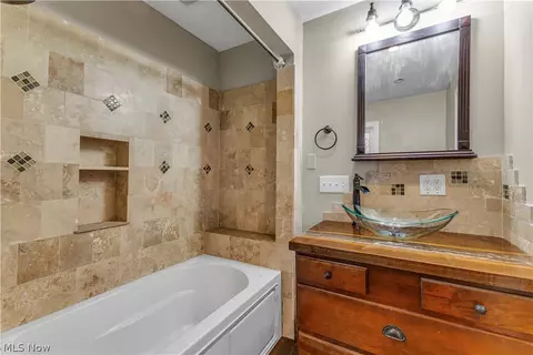 914 Garford Ave, Elyria, OH 44035 photo 26