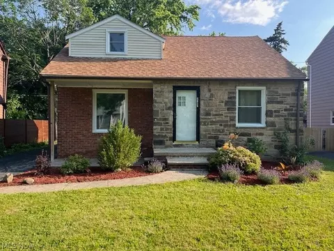 3787 Bainbridge Rd, Cleveland Heights, OH 44118