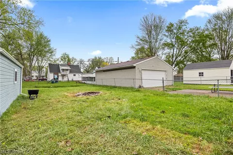 624 Eastern Heights Blvd, Elyria, OH 44035 photo 32