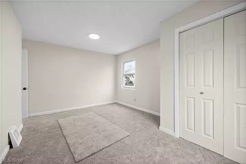 Bedroom - 624 Eastern Heights Blvd, Elyria, OH 44035 photo 4 of 8