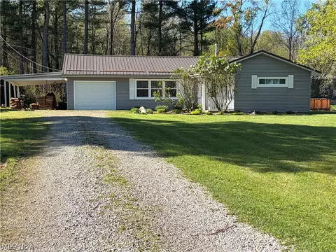 4005 Valley View Rd, Zanesville, OH 43701