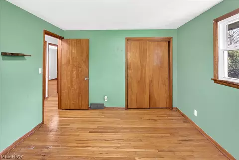 39568 Carol Ln, Elyria, OH 44035 photo 17