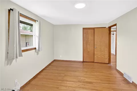 39568 Carol Ln, Elyria, OH 44035 photo 24