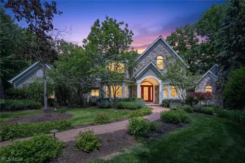 2890 Alvord, Pepper Pike, OH 44124